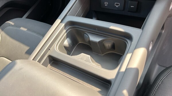 Used Land Rover Defender 2024 for sale - 76229456: Photo 50