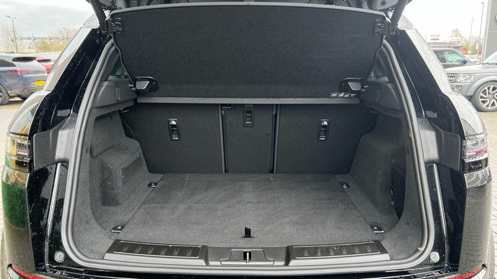 Used Land Rover Range Rover Evoque 2025 for sale - 76788247: Photo 10