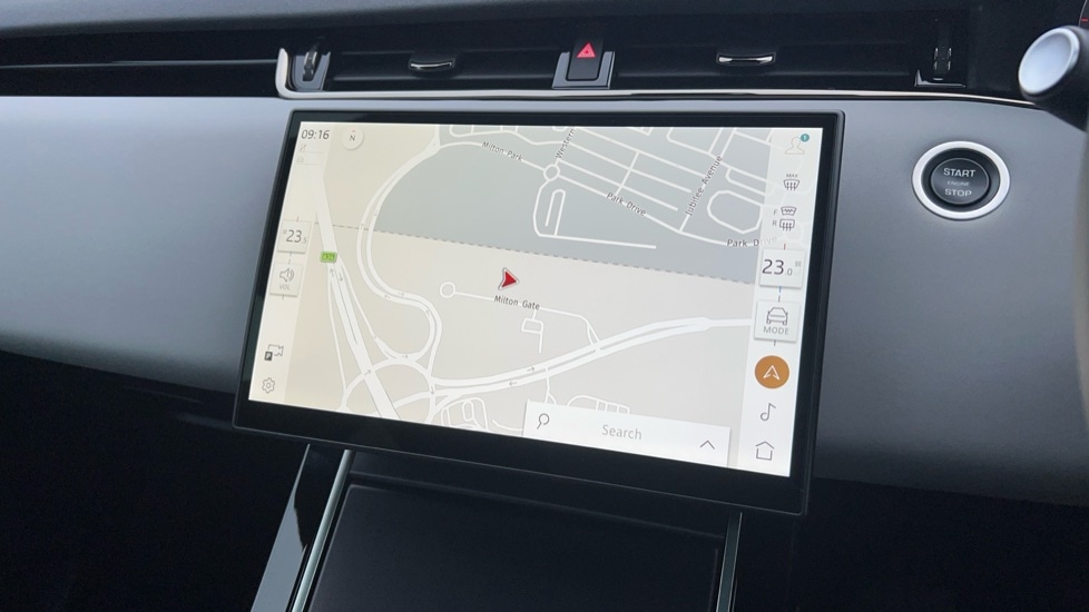 Used Land Rover Range Rover Evoque 2025 for sale - 76788247: Photo 11