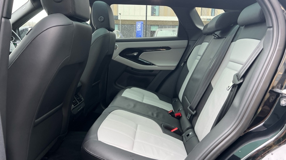 Used Land Rover Range Rover Evoque 2025 for sale - 76788247: Photo 4