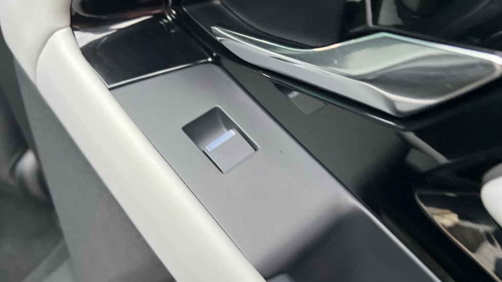 Used Land Rover Range Rover Evoque 2025 for sale - 76788247: Photo 48