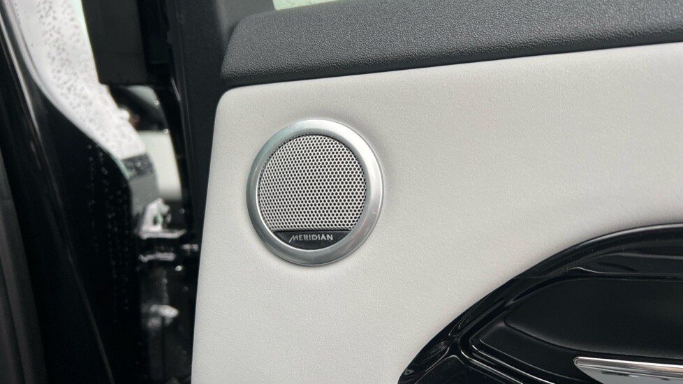 Used Land Rover Range Rover Evoque 2025 for sale - 76788247: Photo 50