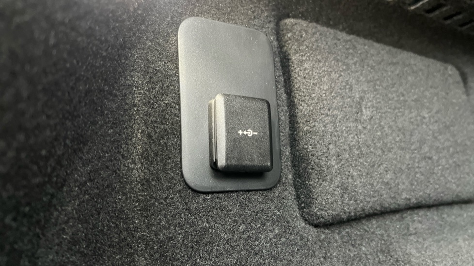 Used Land Rover Range Rover Evoque 2025 for sale - 76788247: Photo 54