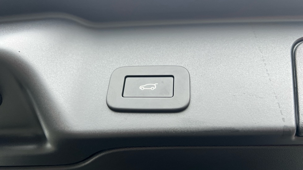 Used Land Rover Range Rover Evoque 2025 for sale - 76788247: Photo 55