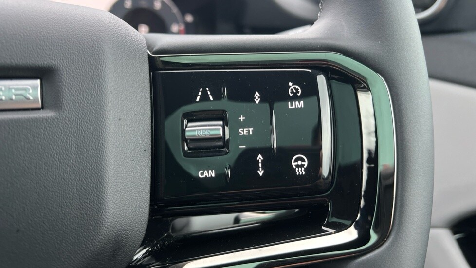 Used Land Rover Range Rover Evoque 2025 for sale - 76788247: Photo 68