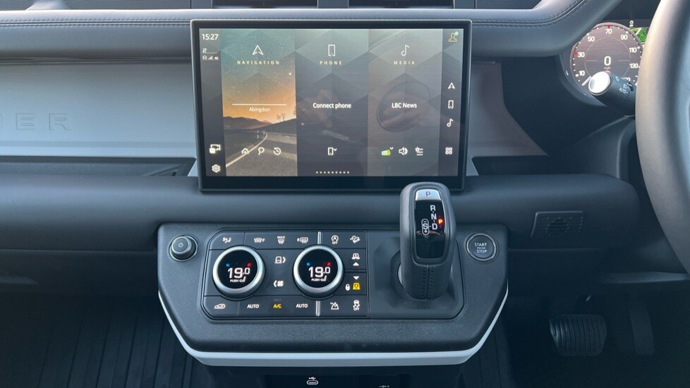 Used Land Rover Defender 2025 for sale - 75396503: Photo 14