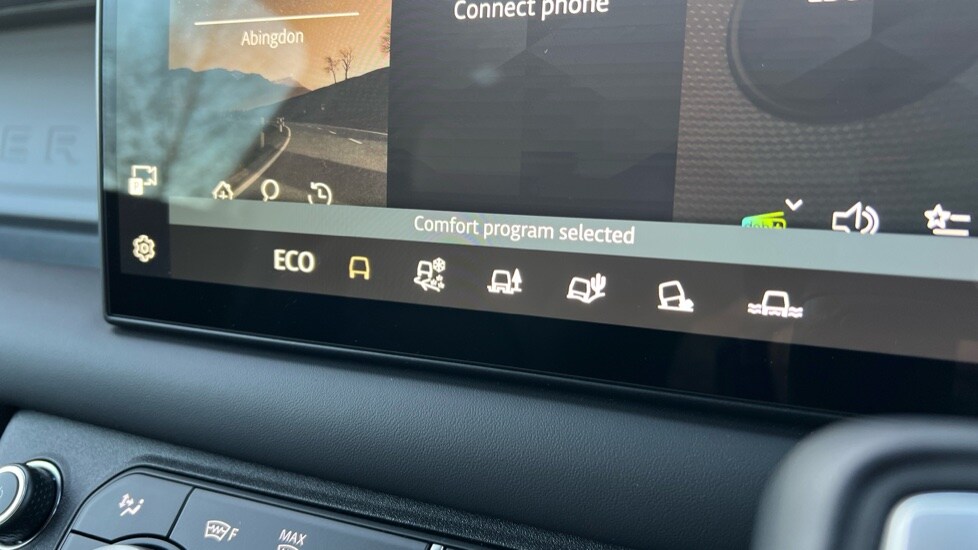 Used Land Rover Defender 2025 for sale - 75396503: Photo 63