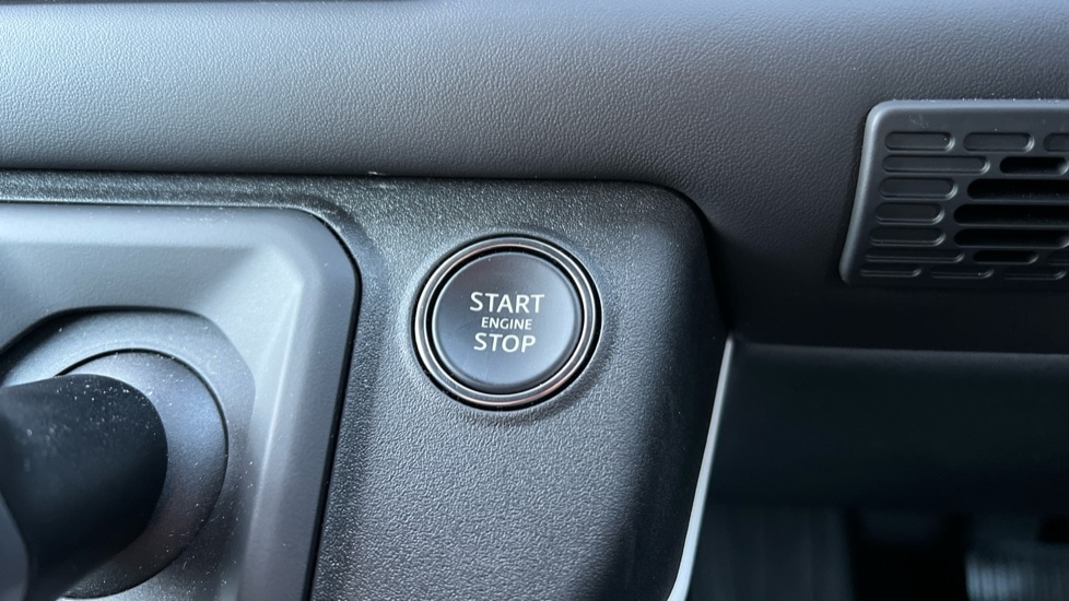 Used Land Rover Defender 2025 for sale - 75396503: Photo 66