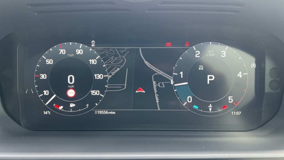 Used Land Rover Discovery 2024 for sale - 76074532: Photo 16