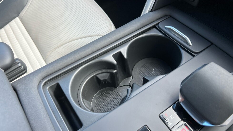 Used Land Rover Discovery 2024 for sale - 76074532: Photo 48