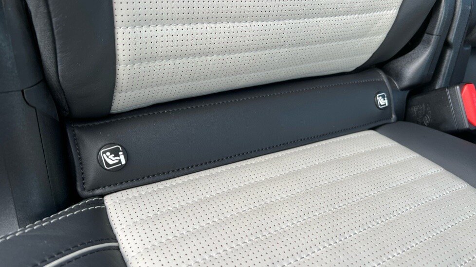 Used Land Rover Discovery 2024 for sale - 76074532: Photo 49
