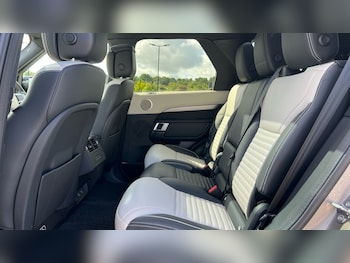Used Land Rover Discovery 2024 for sale - 76074532: Photo 4
