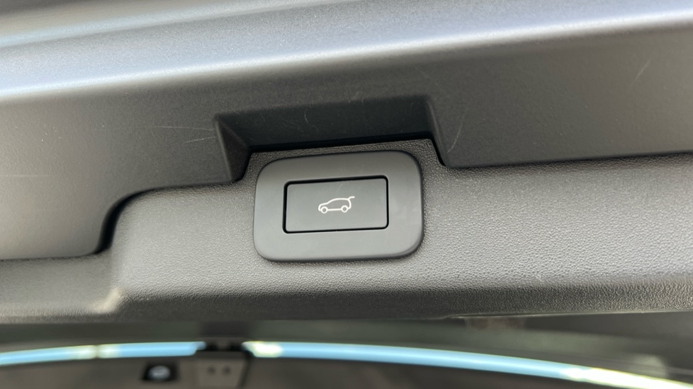Used Land Rover Discovery 2024 for sale - 76074532: Photo 56