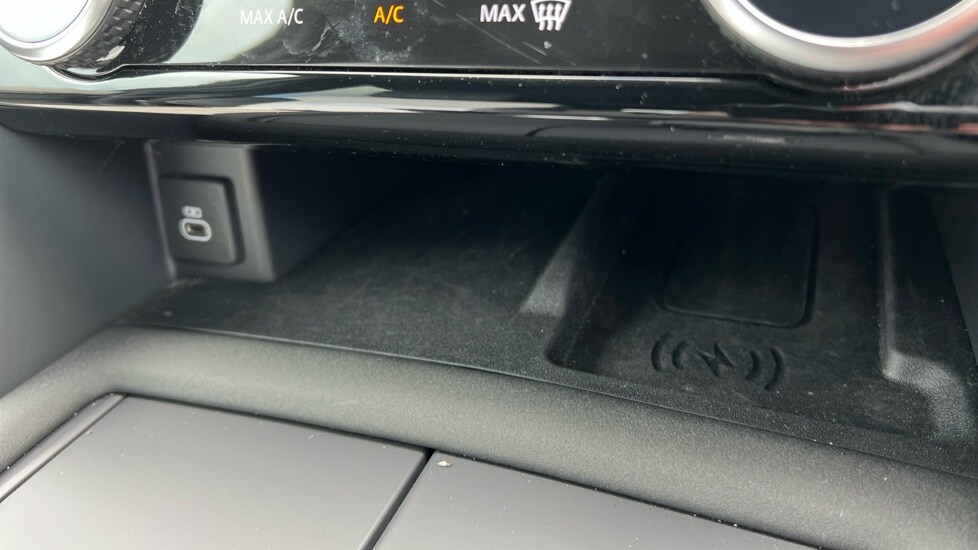 Used Land Rover Discovery 2024 for sale - 76074532: Photo 70