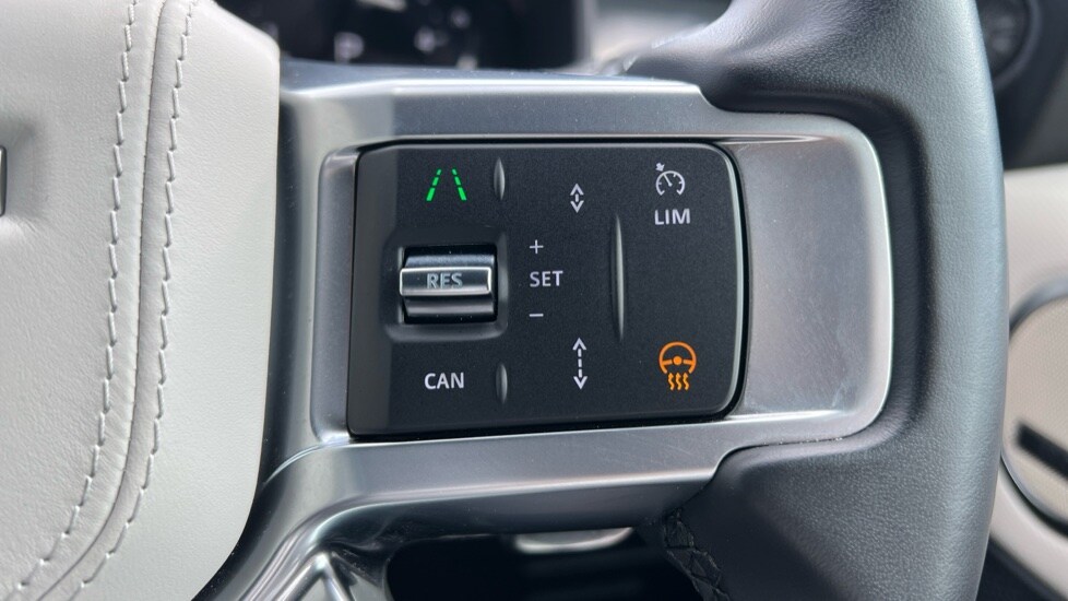 Used Land Rover Discovery 2024 for sale - 76074532: Photo 72