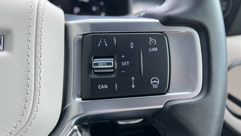 Used Land Rover Discovery 2024 for sale - 76074532: Photo 73