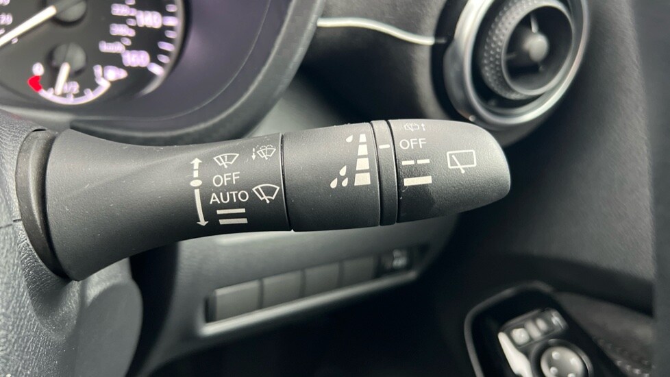 Used Nissan Juke 2023 for sale - 76140439: Photo 23