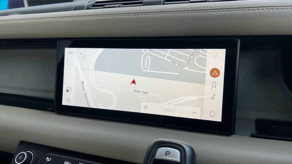 Used Land Rover Defender 2021 for sale - 76999493: Photo 11