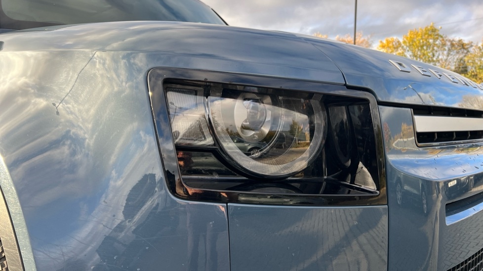 Used Land Rover Defender 2021 for sale - 76999493: Photo 17