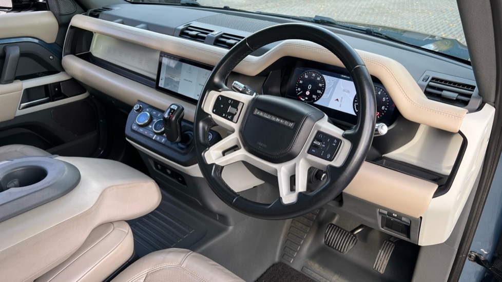 Used Land Rover Defender 2021 for sale - 76999493: Photo 28
