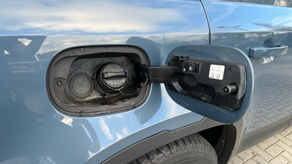 Used Land Rover Defender 2021 for sale - 76999493: Photo 42