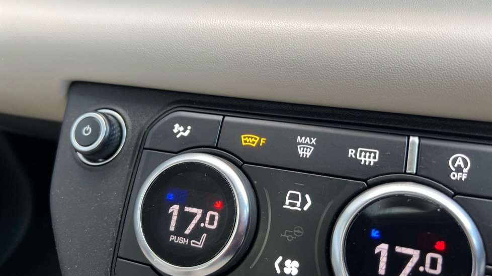 Used Land Rover Defender 2021 for sale - 76999493: Photo 73