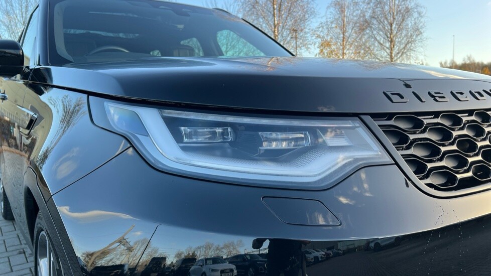 Used Land Rover Discovery 2023 for sale - 76760712: Photo 17