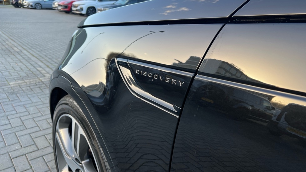 Used Land Rover Discovery 2023 for sale - 76760712: Photo 20
