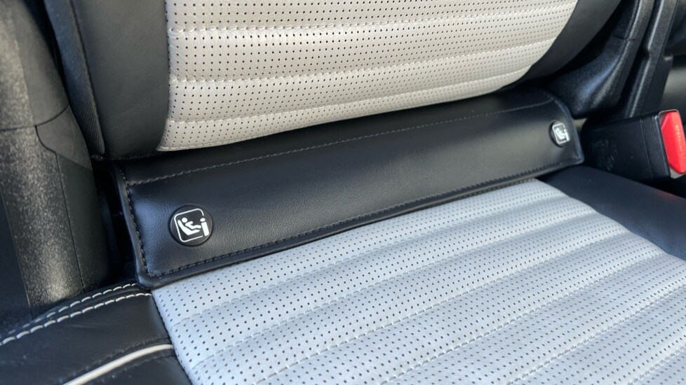 Used Land Rover Discovery 2023 for sale - 76760712: Photo 50