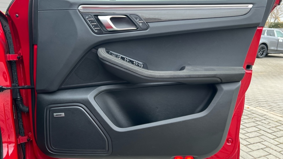 Used Porsche Macan 2022 for sale - 76834766: Photo 30