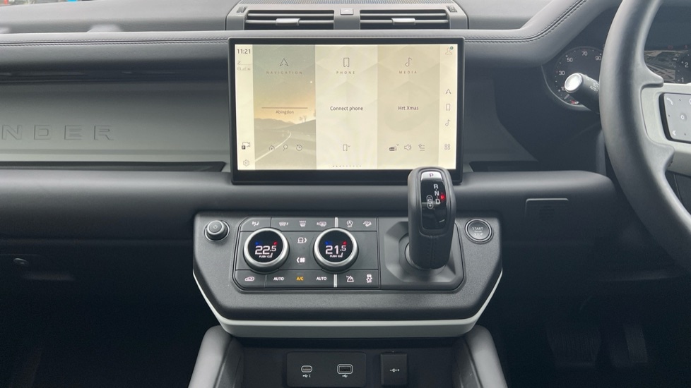 Used Land Rover Defender 2024 for sale - 76766132: Photo 14