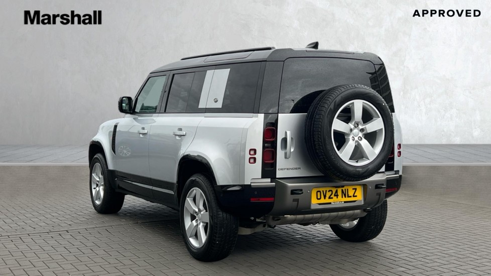 Used Land Rover Defender 2024 for sale - 76766132: Photo 2