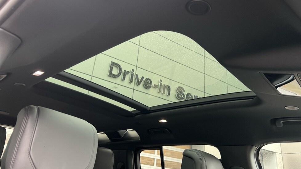 Used Land Rover Defender 2024 for sale - 76766132: Photo 21