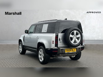 Used Land Rover Defender 2024 for sale - 76766132: Photo