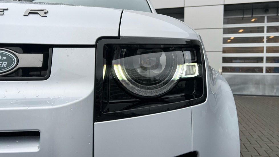 Used Land Rover Defender 2024 for sale - 76766132: Photo 39