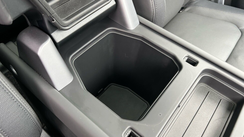 Used Land Rover Defender 2024 for sale - 76766132: Photo 49