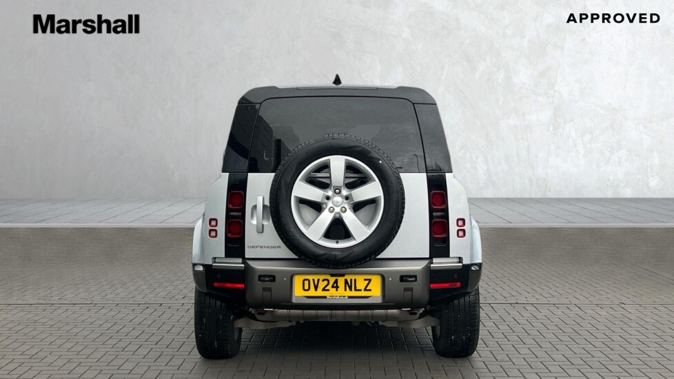 Used Land Rover Defender 2024 for sale - 76766132: Photo 6