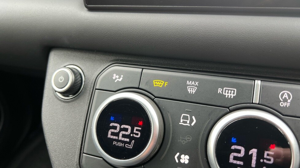 Used Land Rover Defender 2024 for sale - 76766132: Photo 64