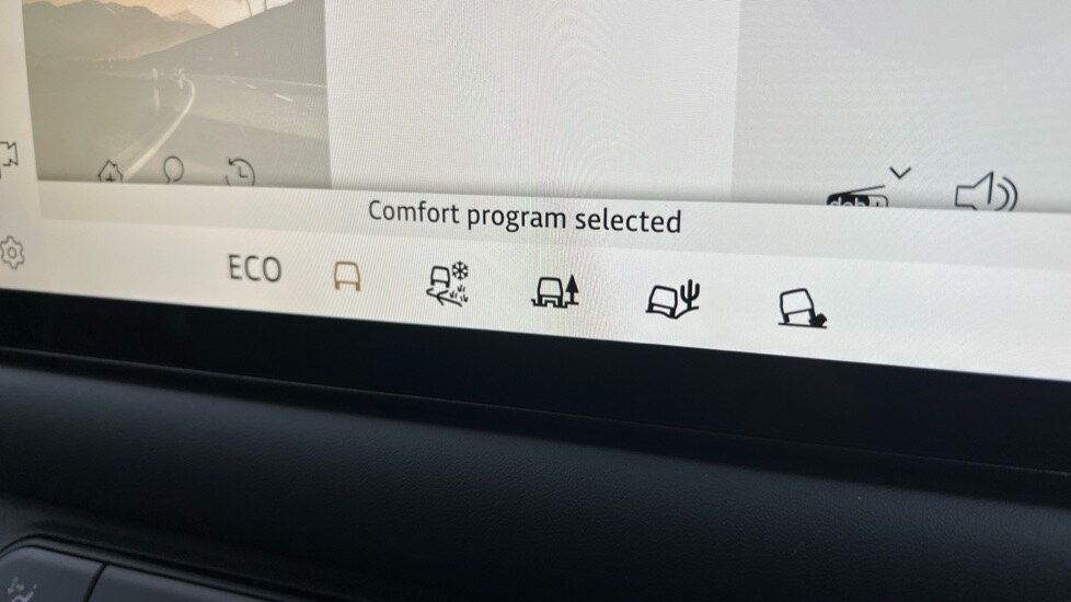 Used Land Rover Defender 2024 for sale - 76766132: Photo 65