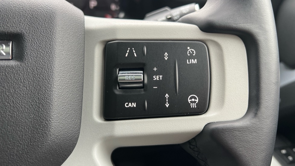 Used Land Rover Defender 2024 for sale - 76766132: Photo 68