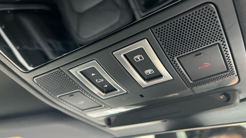 Used Land Rover Defender 2024 for sale - 76766132: Photo 69