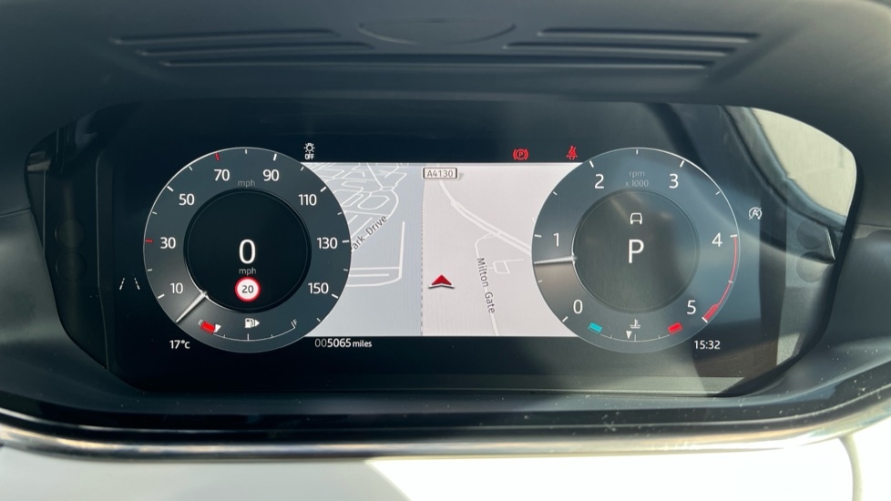 Used Land Rover Range Rover Evoque 2025 for sale - 76826637: Photo 16