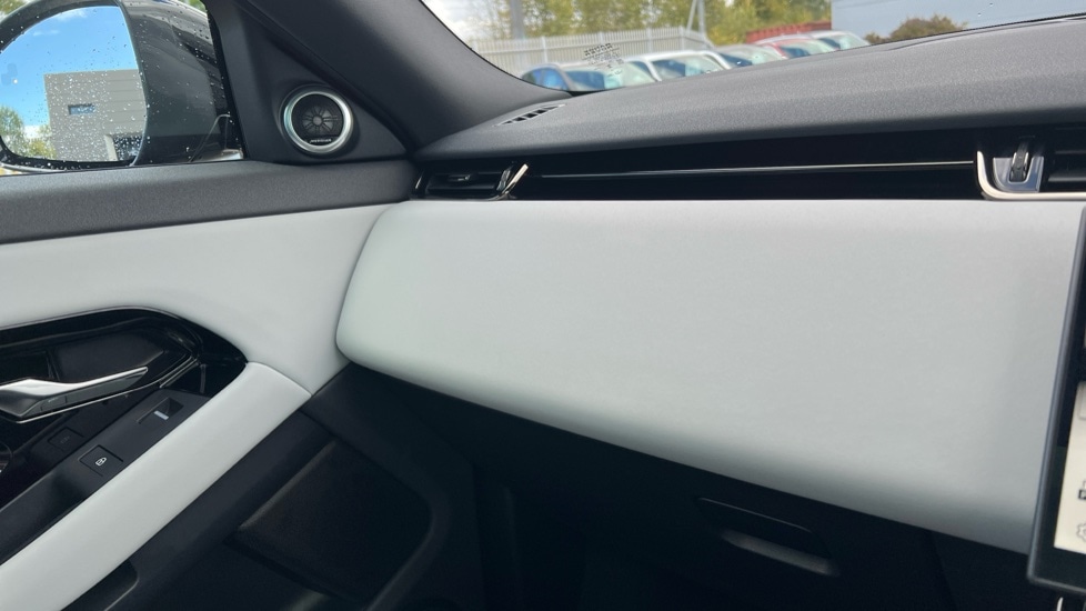 Used Land Rover Range Rover Evoque 2025 for sale - 76826637: Photo 23