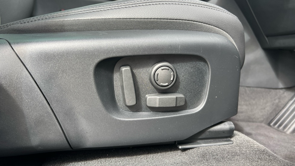 Used Land Rover Range Rover Evoque 2025 for sale - 76826637: Photo 45