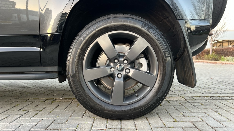 Used Land Rover Defender 2023 for sale - 76928062: Photo 33