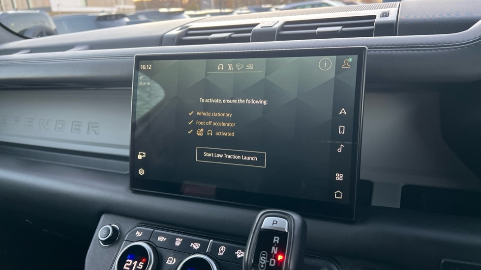 Used Land Rover Defender 2023 for sale - 76928062: Photo 61