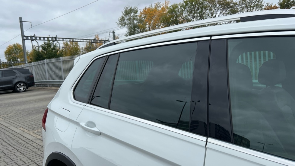 Used Volkswagen Tiguan 2018 for sale - 76033761: Photo 38