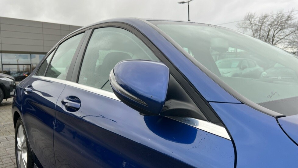 Used Mercedes-Benz C Class 2018 for sale - 77019916: Photo 37