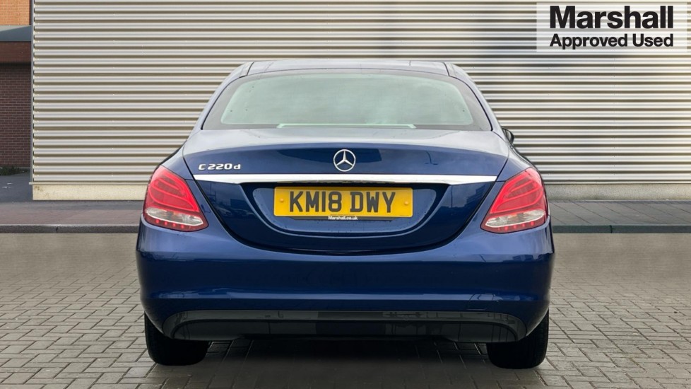 Used Mercedes-Benz C Class 2018 for sale - 77019916: Photo 4