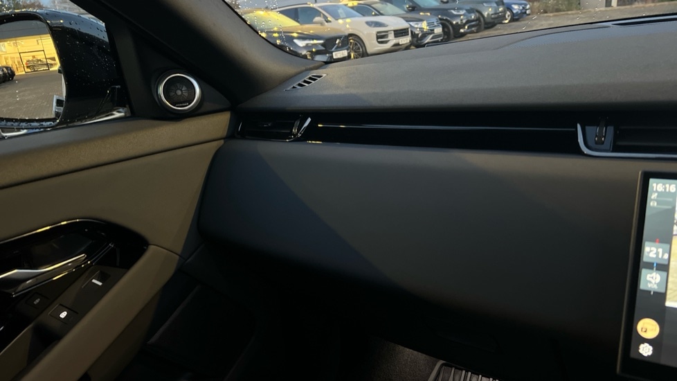 Used Land Rover Range Rover Evoque 2025 for sale - 77021899: Photo 23